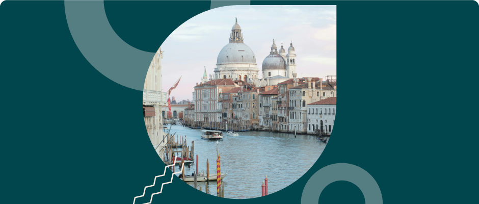 Vista desde el Gran Canal Y Catedral Vieja De Venecia